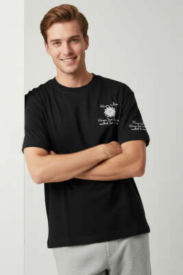 Bisiklet Yaka Nakışlı Oversize T-shirt Siyah - DEEP POİNT