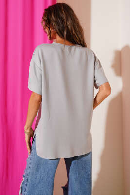 Bisiklet Yaka Oval Kesim T-shirt Gri - Kadın Giyim Modelleri