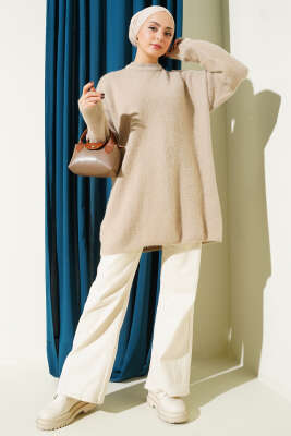 Bisiklet Yaka Sakal Detaylı Kazak Latte - Triko Kazak