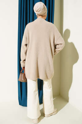 Bisiklet Yaka Sakal Detaylı Kazak Latte - Triko Kazak