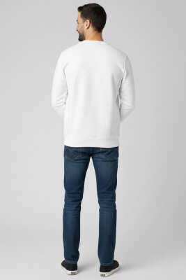 Bisiklet Yaka Şardonlu Üç İplik Erkek Sweatshirt Beyaz - Erkek Sweatshirt