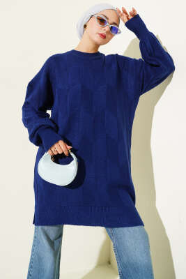 Bisiklet Yaka Yumoş Yan Yırtmaçlı Triko Tunik Lacivert - NESSİA