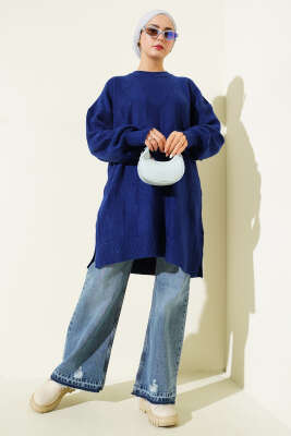 Bisiklet Yaka Yumoş Yan Yırtmaçlı Triko Tunik Lacivert - Tunik