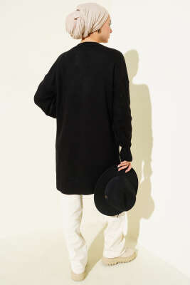 Bisiklet Yaka Yumoş Yan Yırtmaçlı Triko Tunik Siyah - Triko