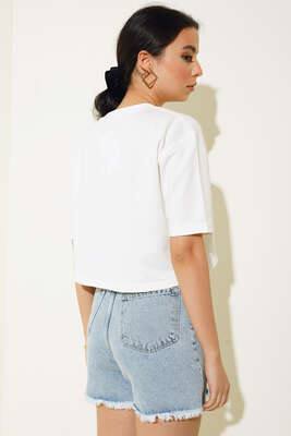 Bisklet Yaka Crop Tshirt Ekru - Kadın Giyim Modelleri