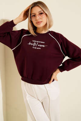 Biye Detaylı Baskılı Üç İplik Sweatshirt Mürdüm - Kadın Giyim Modelleri