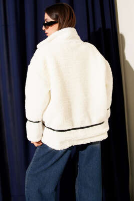 Biye Şeritli Peluş Mont Ekru - Kadın Giyim Modelleri