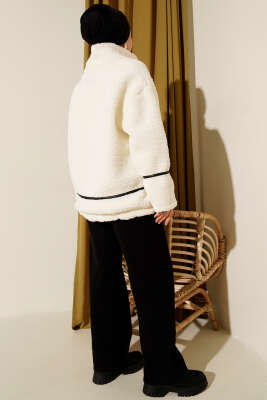 Biye Şeritli Peluş Mont Ekru - Mont