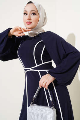 Biyeli Kendinden Kuşaklı Elbise Lacivert - Tesettür Elbise