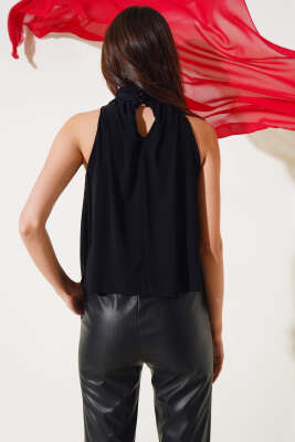 Boğazlı Kolsuz Sandy Bluz Siyah - Kadın Giyim Modelleri