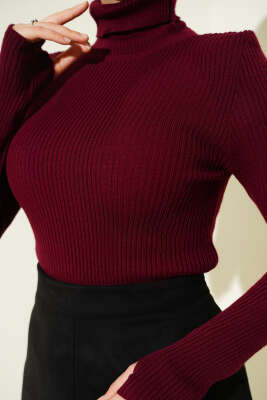 Boğazlı Parmak Geçirmeli Triko Kazak Bordo - Yılın Fırsatı