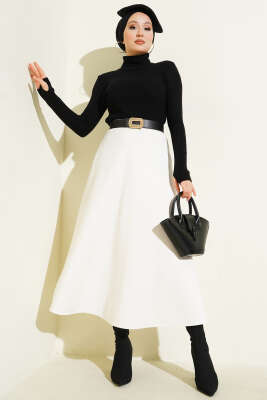 Boğazlı Parmak Geçirmeli Triko Kazak Siyah - Triko Kazak