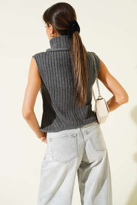 Boğazlı Triko Süveter Füme - Kadın Giyim Modelleri