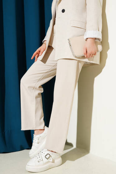 Bol Püskül Paçalı Gabardin Pantolon Bej - Pantolon