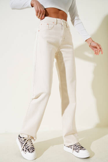 Boru Paça Bel Düğmeli Kot Pantolon Bej - Kadın Giyim Modelleri