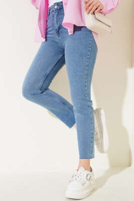 Boru Paça Sökük Jean Pantolon Kar Orta - 300-500 TL Ürünler