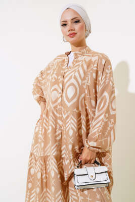 Boy Düğmeli Salaş Desenli Elbise Camel - Tesettür Elbise