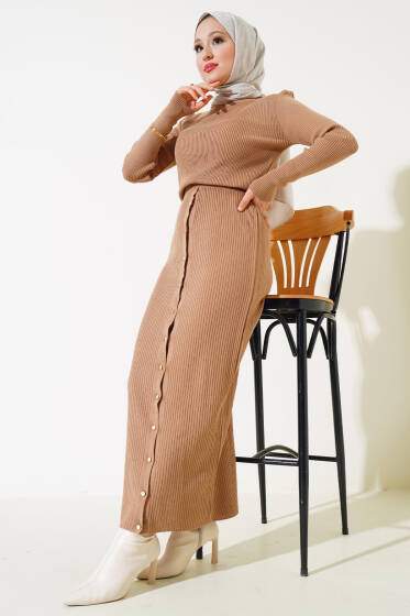 Boydan Düğmeli Etekli Triko Takım Büsküvi - İkili Takım