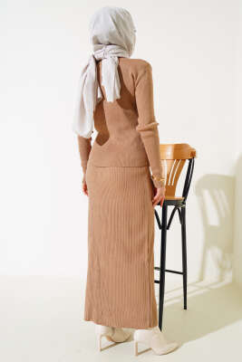 Boydan Düğmeli Etekli Triko Takım Büsküvi - Triko İkili Takım