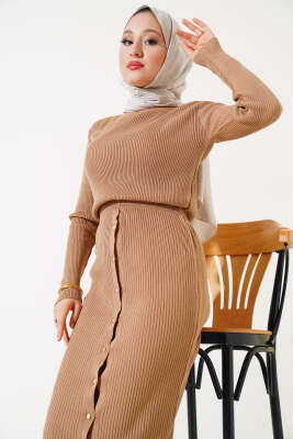 Boydan Düğmeli Etekli Triko Takım Büsküvi - Triko İkili Takım