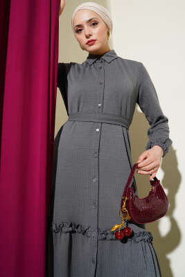 Boydan Düğmeli Fırfır Volanlı Elbise Füme - Tesettür Elbise