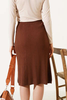 Boydan Düğmeli Fitilli Triko Midi Etek Kahve - Kadın Giyim Modelleri