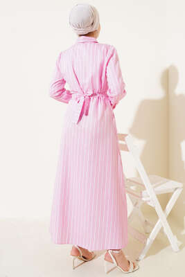 Boydan Düğmeli Kuşaklı Çizgili Elbise Pembe - Tesettür Elbise