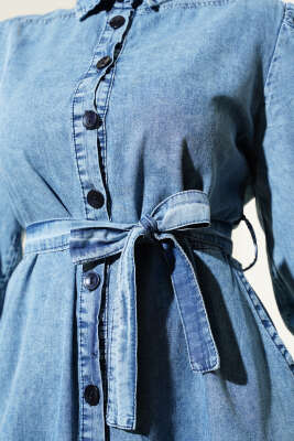 Boydan Düğmeli Kuşaklı Gömlek Yaka Elbise Kot Mavisi - Tesettür Elbise