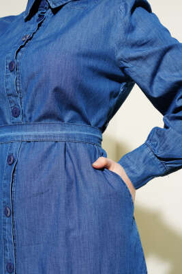 Boydan Düğmeli Kuşaklı Gömlek Yaka Elbise Koyu Mavi - Tesettür Elbise