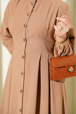 Boydan Düğmeli Pensli Elbise Kum Bej - Elbise