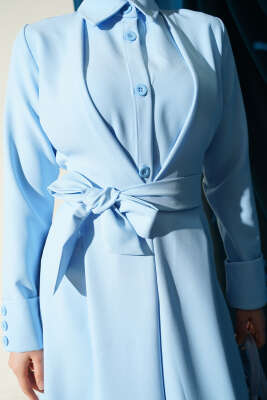 Boydan Düğmeli Pensli Kuşaklı Elbise Bebe Mavi - Elbise