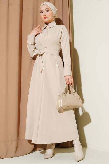Boydan Düğmeli Pensli Kuşaklı Elbise Bej - Elbise