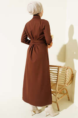 Boydan Düğmeli Pensli Kuşaklı Elbise Kahve - Elbise