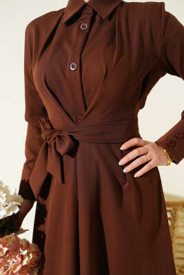 Boydan Düğmeli Pensli Kuşaklı Elbise Kahve - Elbise