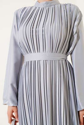 Boydan Pileli Saten Elbise Gri - Tesettür Elbise