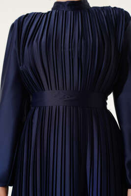 Boydan Pileli Saten Elbise Lacivert - Tesettür Elbise