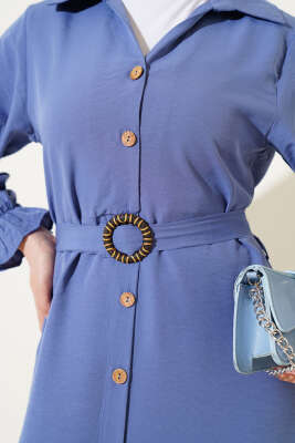 Boydan Tahta Düğmeli Kuşaklı Tensel Elbise İndigo - Tesettür Elbise