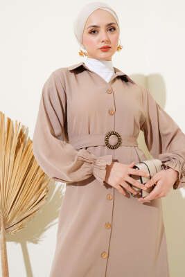 Boydan Tahta Düğmeli Kuşaklı Tensel Elbise Vizon - Tesettür Elbise