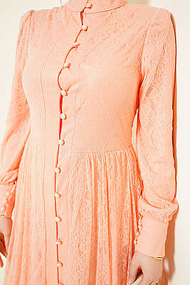 Brit Düğmeli Dantelli Abiye Elbise Yavru Ağzı - Elbise