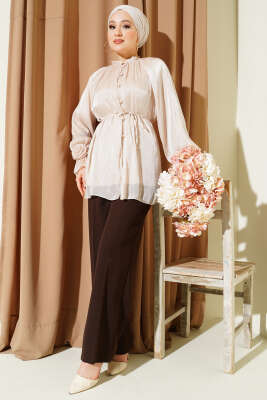 Brit Düğmeli Gül Detaylı Abiye Gömlek Bej - Gömlek