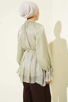 Brit Düğmeli Gül Detaylı Abiye Gömlek Çağla Yeşili - Gömlek