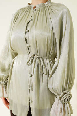 Brit Düğmeli Gül Detaylı Abiye Gömlek Çağla Yeşili - Gömlek