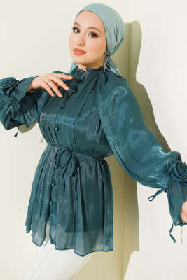 Brit Düğmeli Gül Detaylı Abiye Gömlek Zümrüt - BERAT TEKSTİL