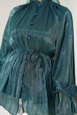 Brit Düğmeli Gül Detaylı Abiye Gömlek Zümrüt - Gömlek