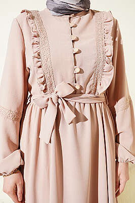 Brit Düğmeli Güpür Detaylı Elbise Bej - Elbise