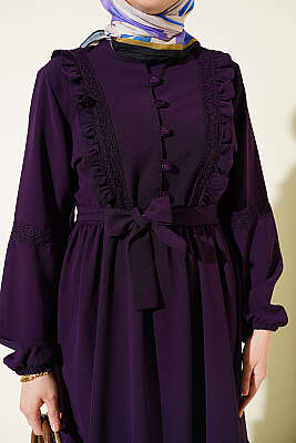 Brit Düğmeli Güpür Detaylı Elbise Mürdüm - Elbise