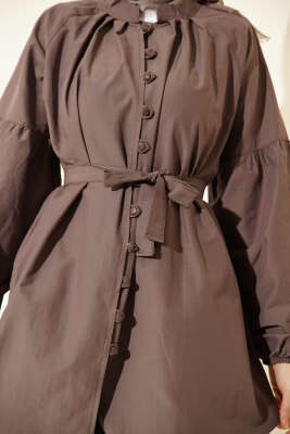 Brit Düğmeli Hakim Yaka Poplin Gömlek Vizon - Gömlek