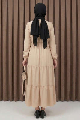 Brit Düğmeli Katlı Elbise Bej - Elbise