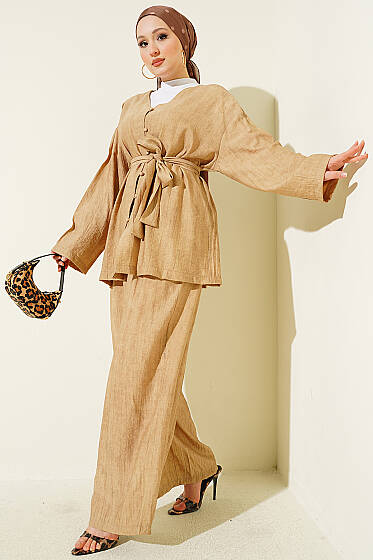Brit Düğmeli Kuşaklı İkili Takım Latte - İkili Takım