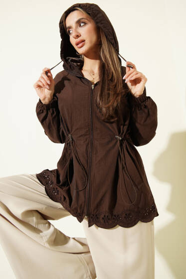 Brode Detaylı Kapüşonlu Trençkot Kahve - Kadın Giyim Modelleri